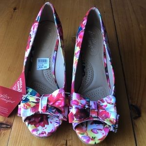 Brand new wedge heels